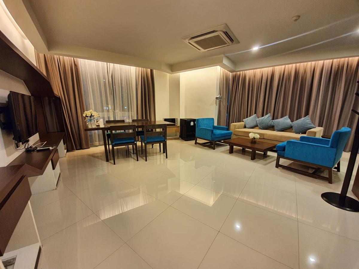 42C The Chic Hotel Накхонсаван Экстерьер фото
