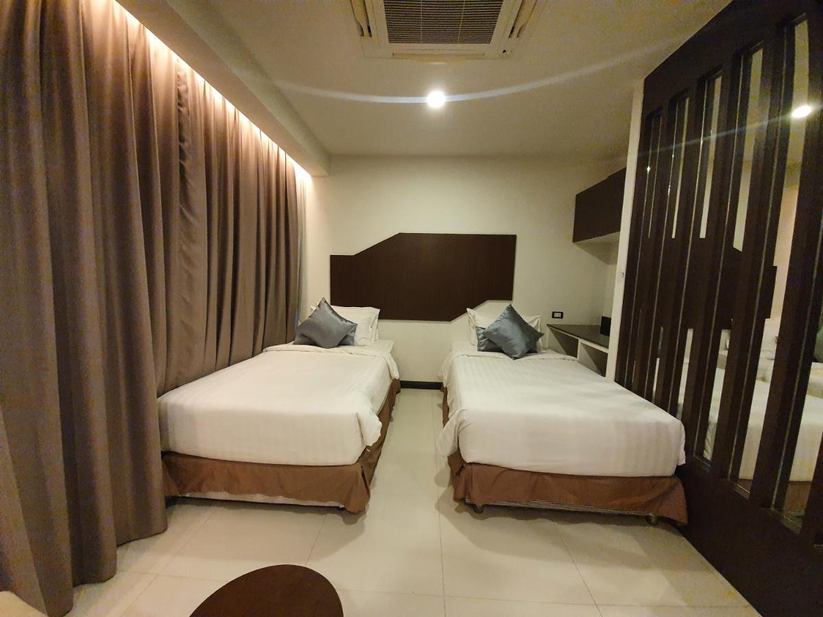 42C The Chic Hotel Накхонсаван Экстерьер фото