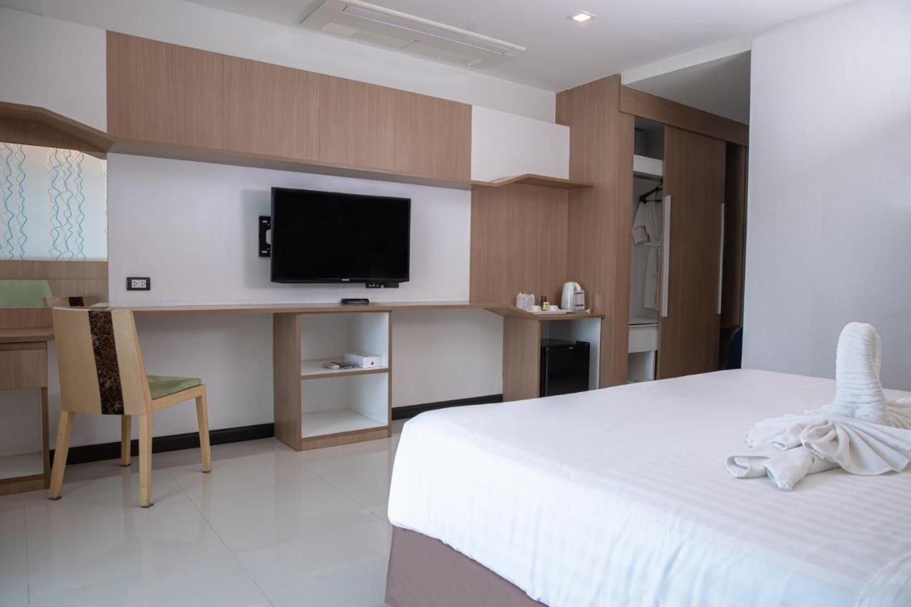 42C The Chic Hotel Накхонсаван Экстерьер фото