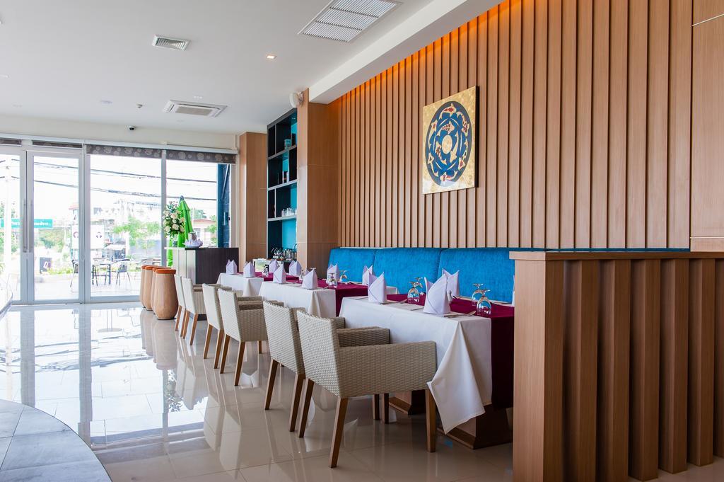 42C The Chic Hotel Накхонсаван Экстерьер фото